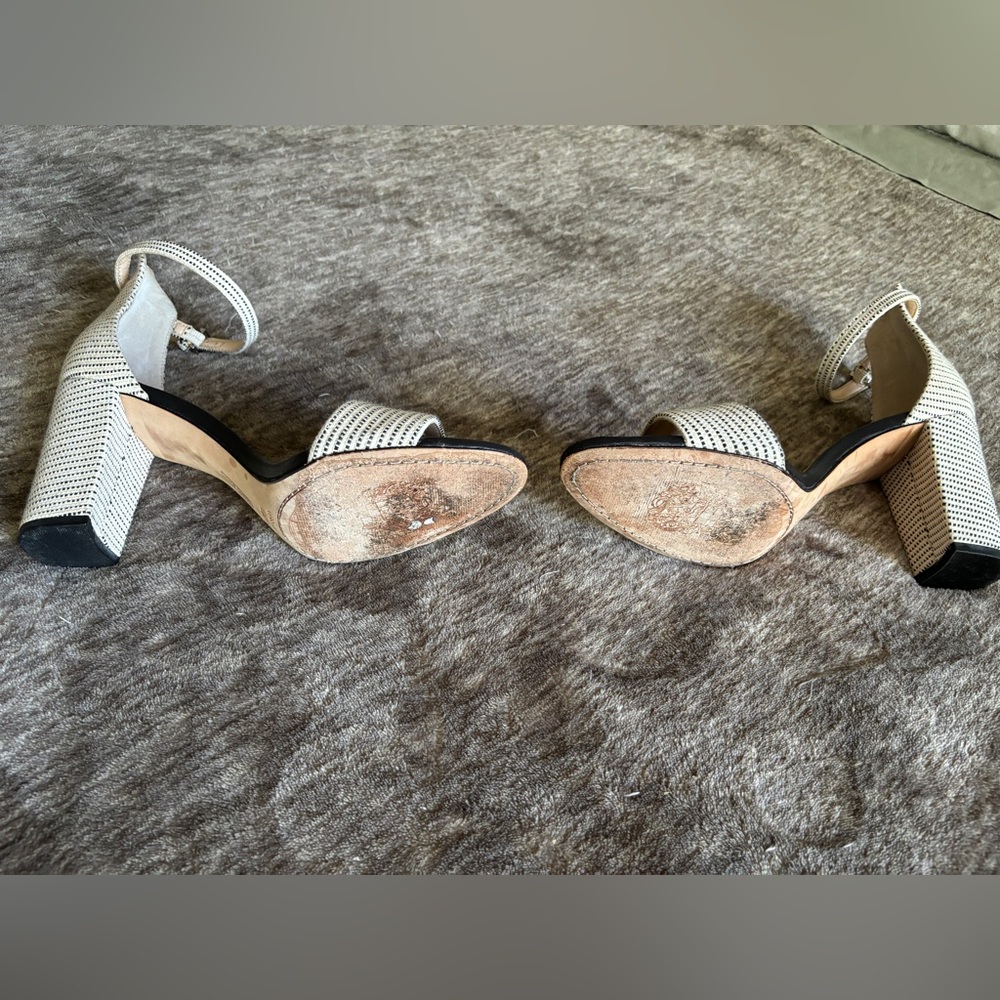 Vince Camuto Corlina Block Heel - Picture 7 of 12